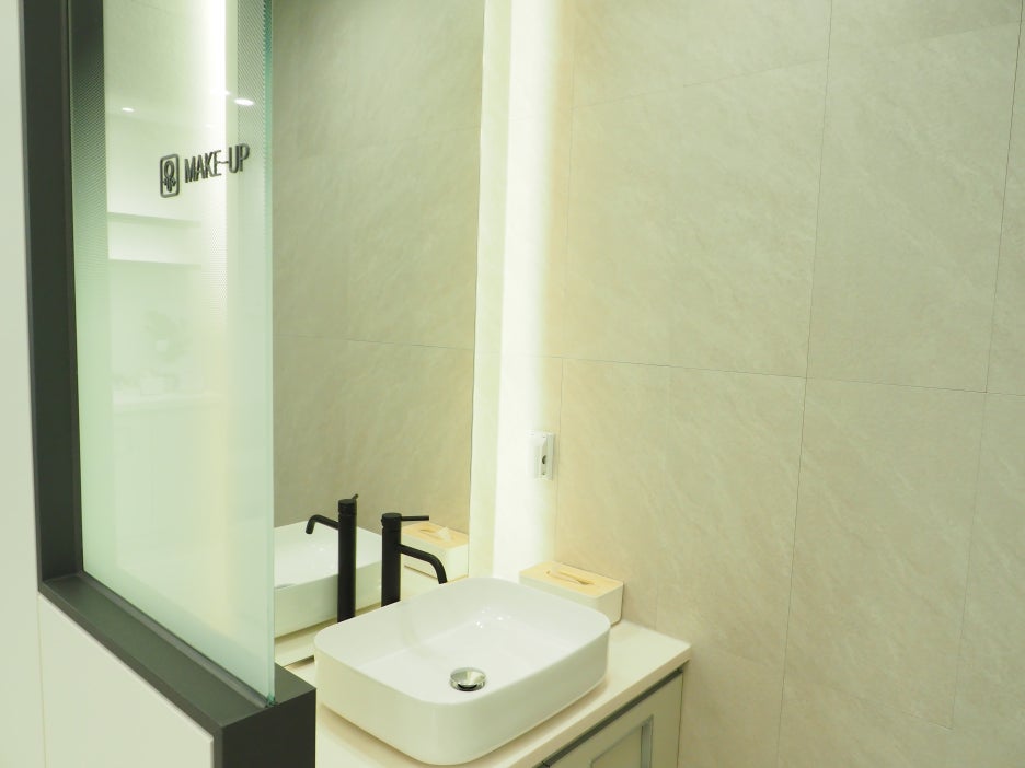 Yaksu-dong Dental Clinic: Confidently Whiten Your Teeth with a Personalized Treatment 사진 3
