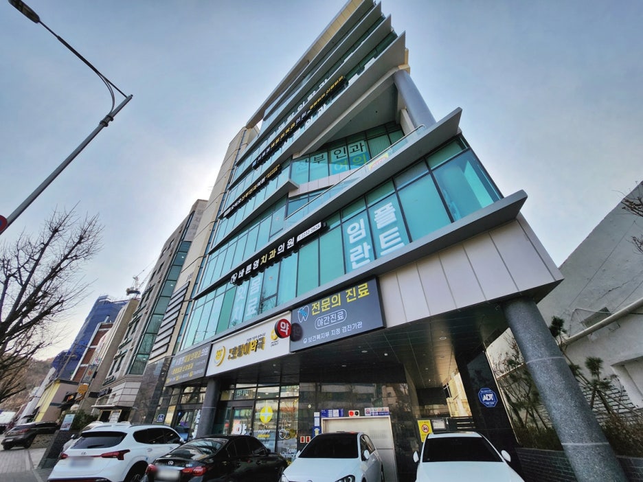 약수역치과, 치아상실 가이드 임플란트로 덜 아프게
